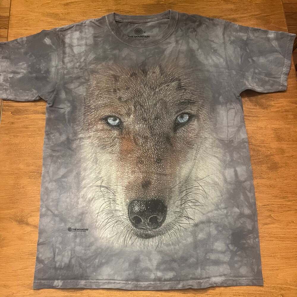 The Mountain Wolf Tie Dye T-shirt Size Medium